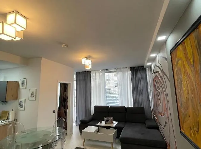 Bright: Flat With Balcony - Kitchen - Free Parking Berlin