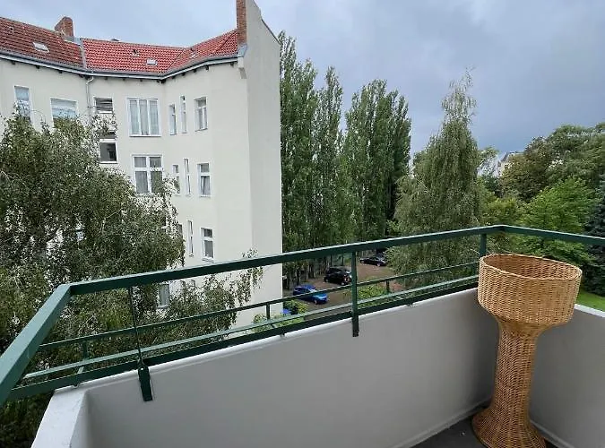 Bright: Flat With Balcony - Kitchen - Free Parking * Berlin