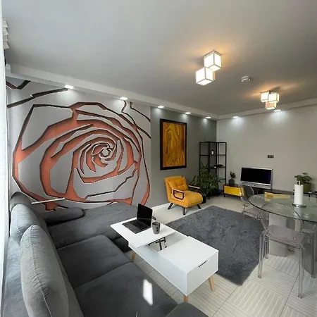 Bright: Flat With Balcony - Kitchen - Free Parking * Berlín